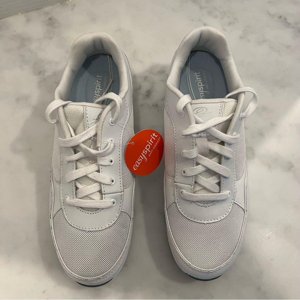 New Easy Spirit Estourrun Athletic Sneakers White Shoes Womens Size 8 Wide